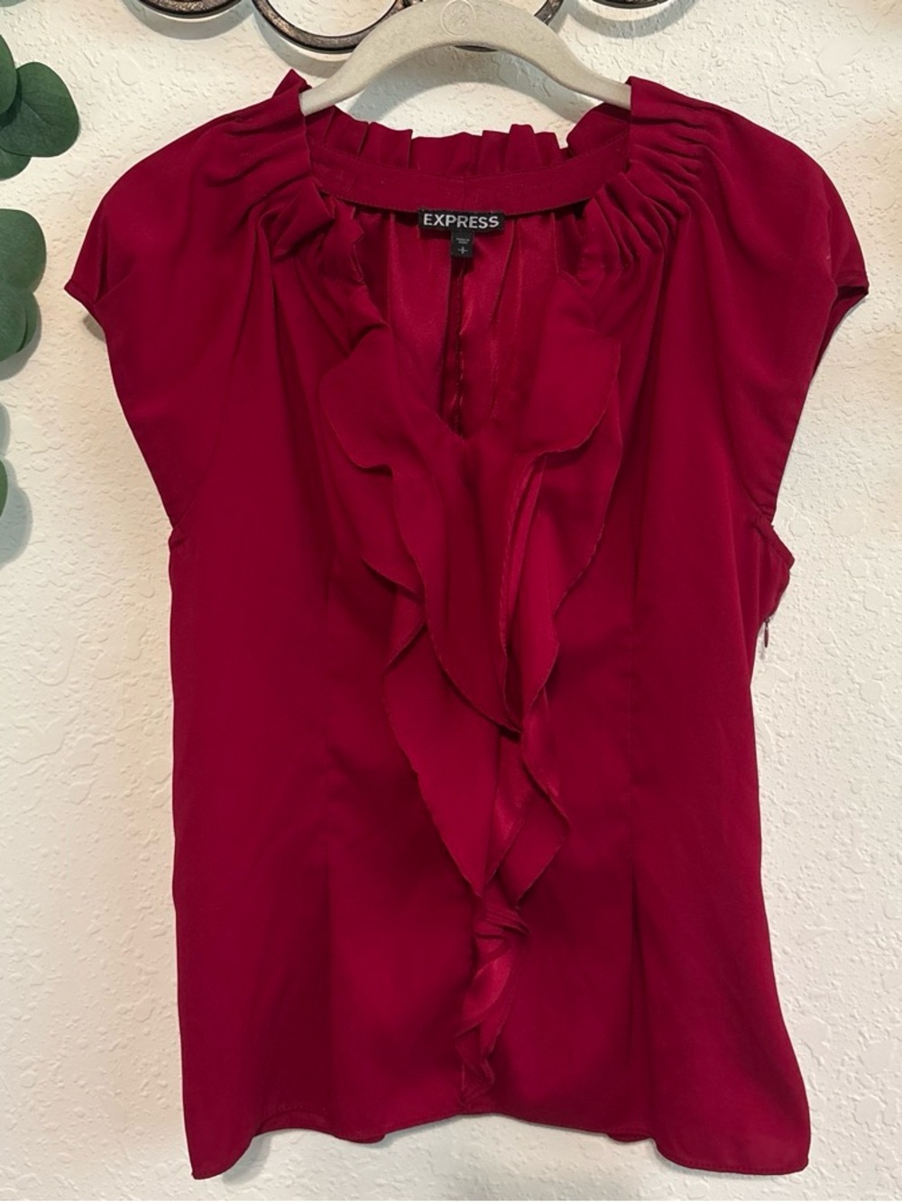 Y2K Express Red Ruffle Front Cap-Sleeve Top❤️ - Picture 1 of 7